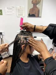 Knotless-Braids-DSN-Braiding-11
